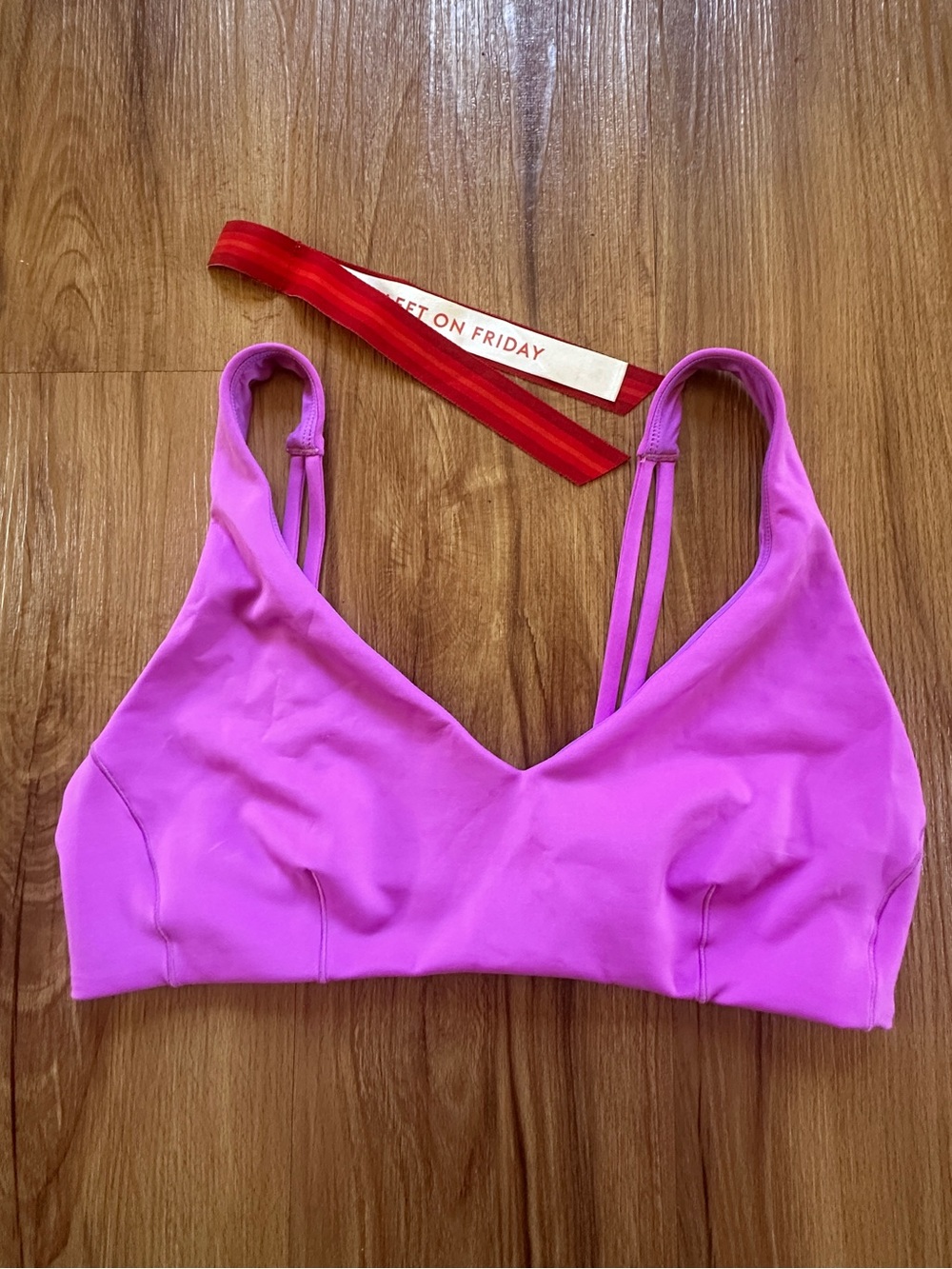 Left on Friday Sunday Top Medium D+ (Punch)